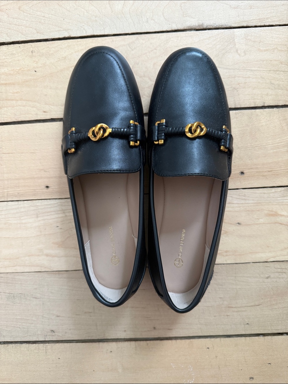 Giani Bernini Rinah Womens Loafers Flats with Gold Hardware size 6 NEW